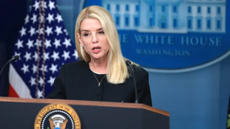 Clinic Staff Arrested After Blocking ICE From Detaining Illegal Migrant Who Fled Into Facility