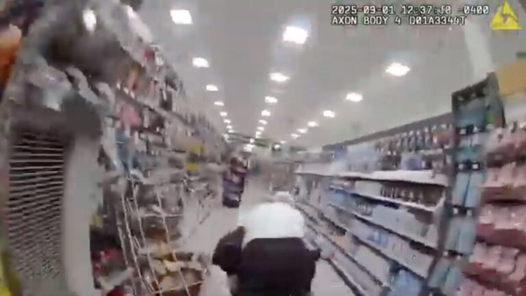 MUST WATCH: 76-Year-Old Florida Man TACKLES Young Thief Trying to…