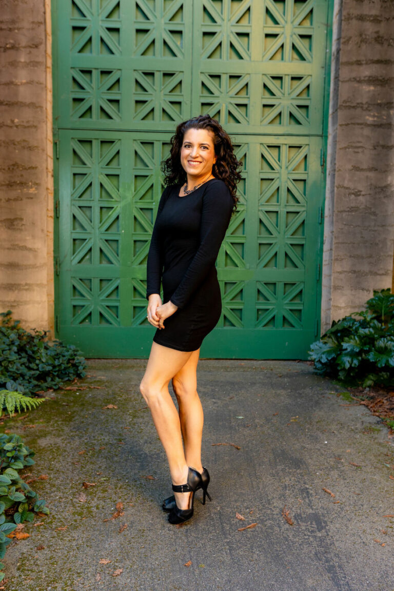 Woman Gets Nearly 2,000 Responses After Launching Billboard Campaign To Find Love